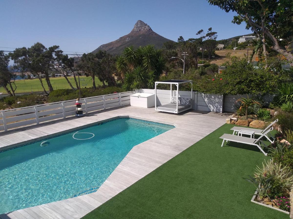Camps Bay Loft With Stunning Mountain And Ocean Views Apartment Cape Town Exterior foto